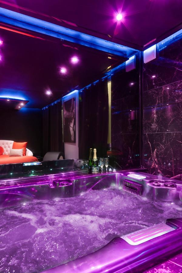 Apartment Secret Night Ii